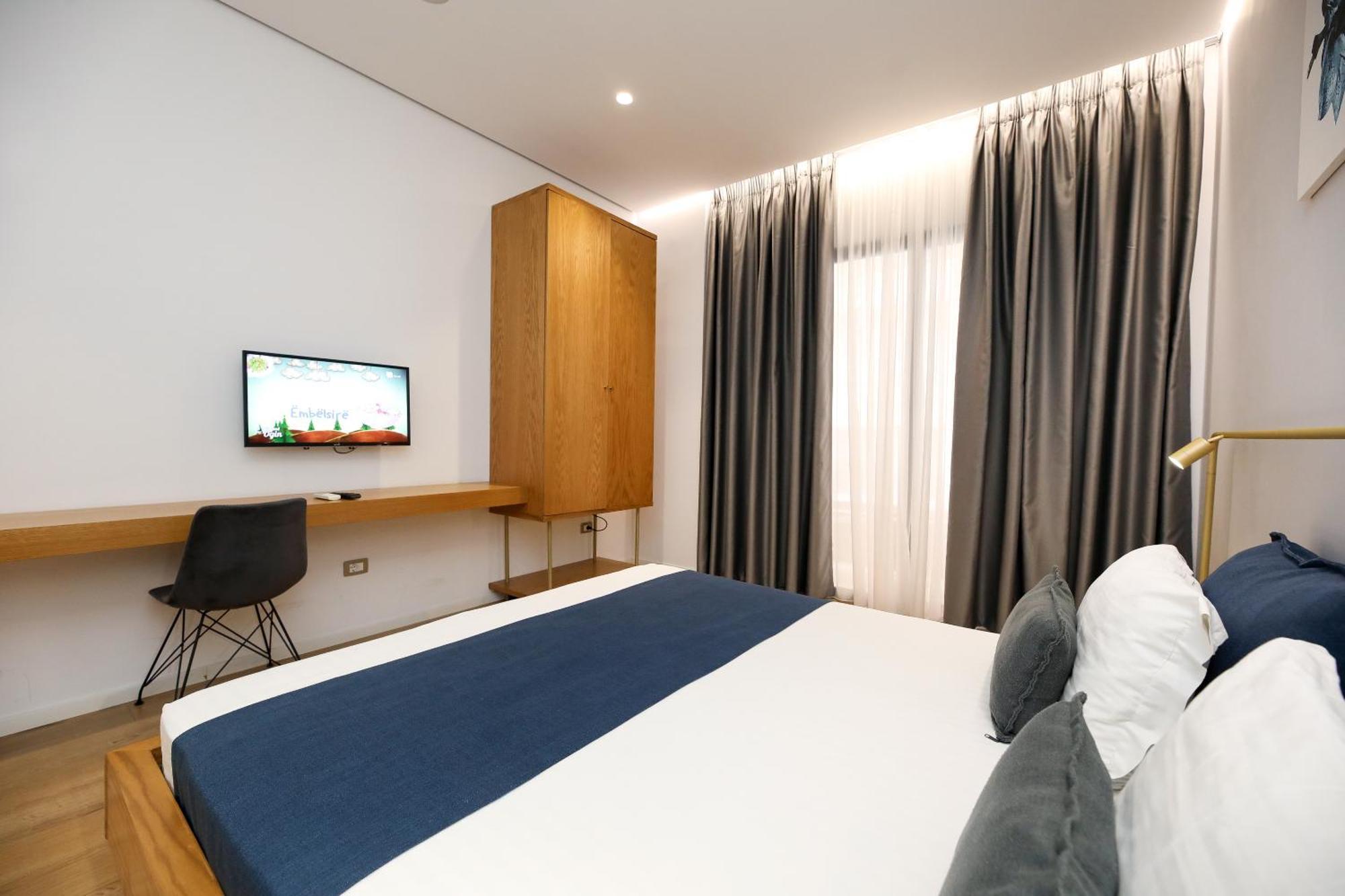 H&M Hotel Avlonya Dış mekan fotoğraf