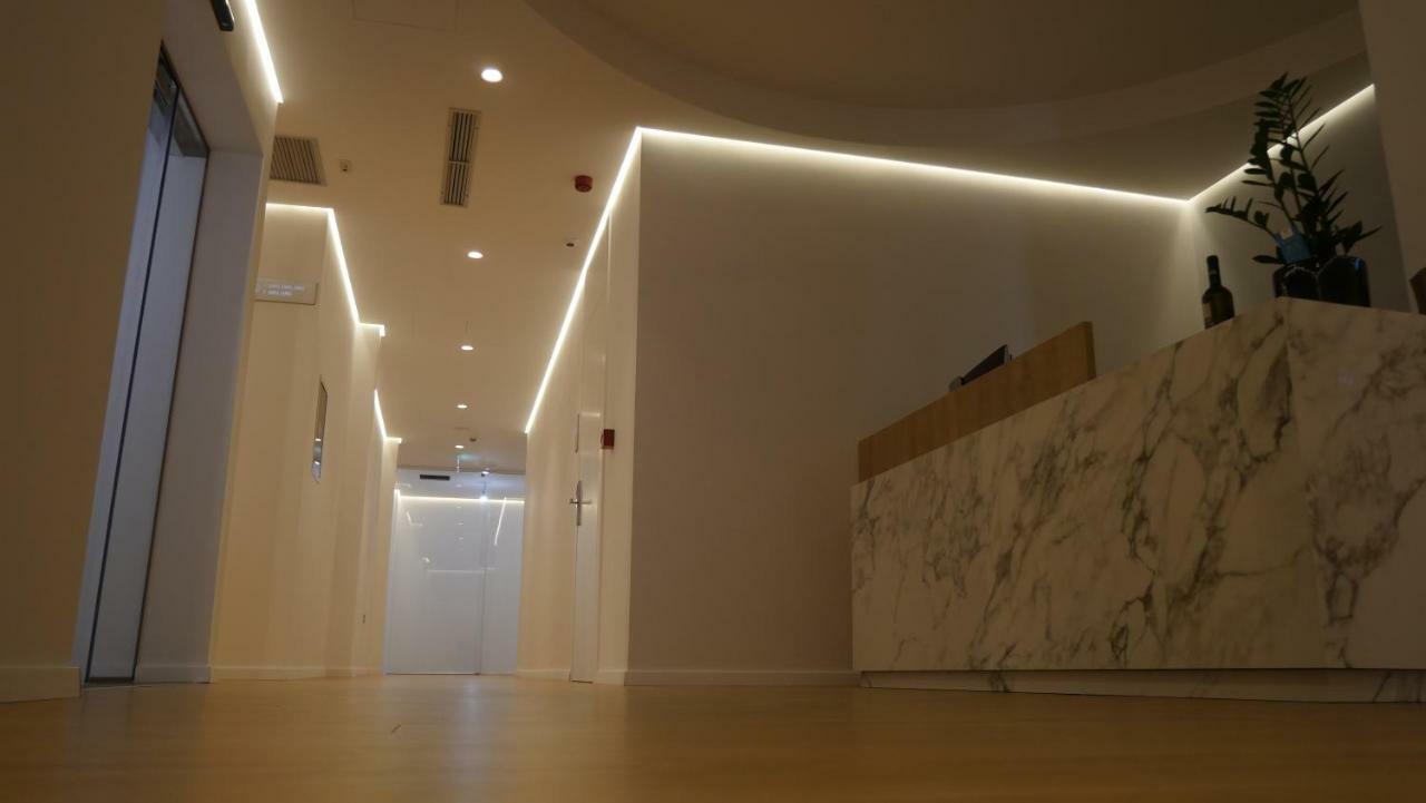 H&M Hotel Avlonya Dış mekan fotoğraf